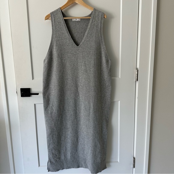 Mango Women's Gray V Neck Gray Sleeveless Knit Midi Long Line Vest Dress Size L - Picture 2 of 9